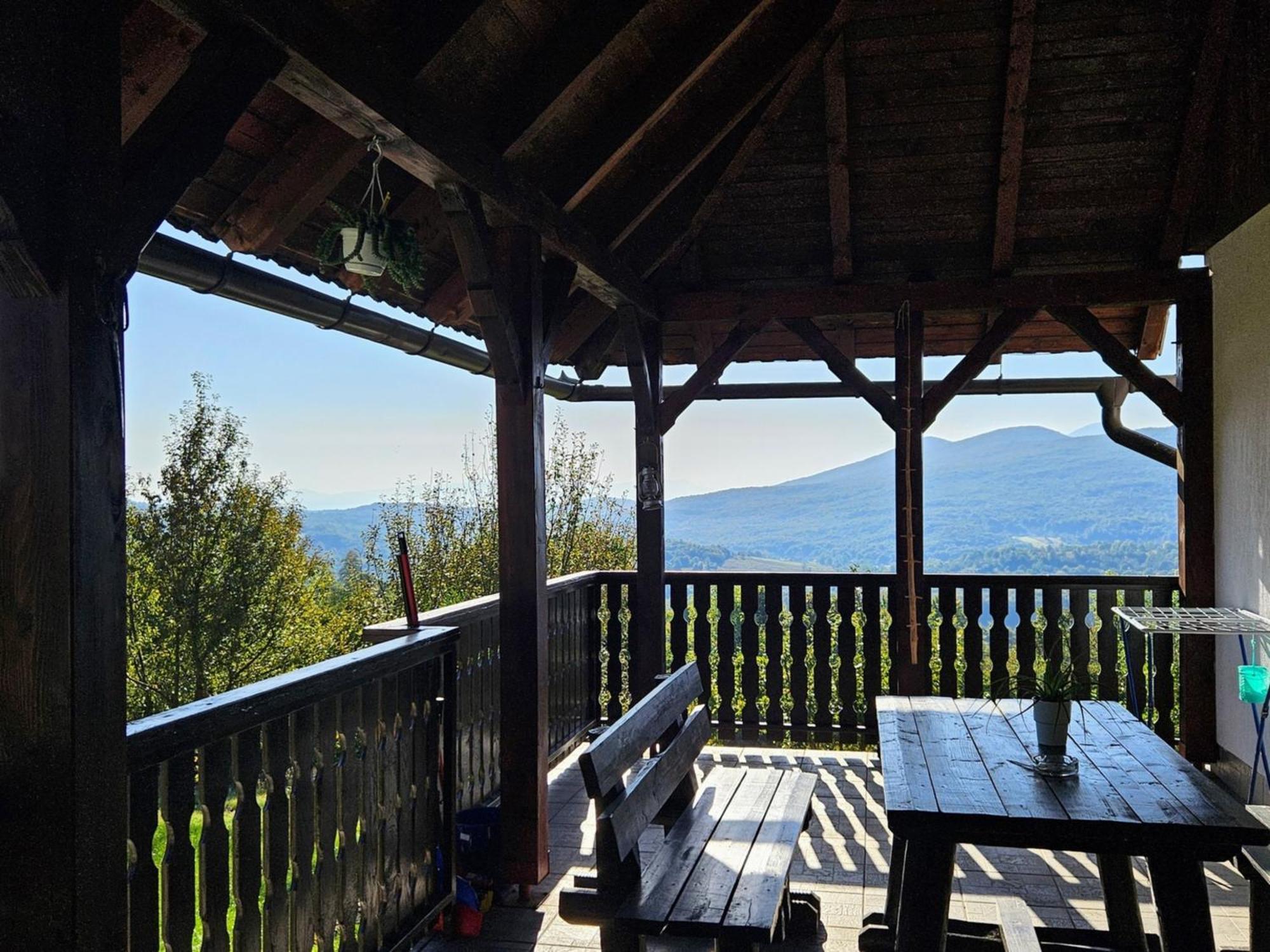 Villa Cozy House Zivko With Balcony Plitvička Jezera Esterno foto